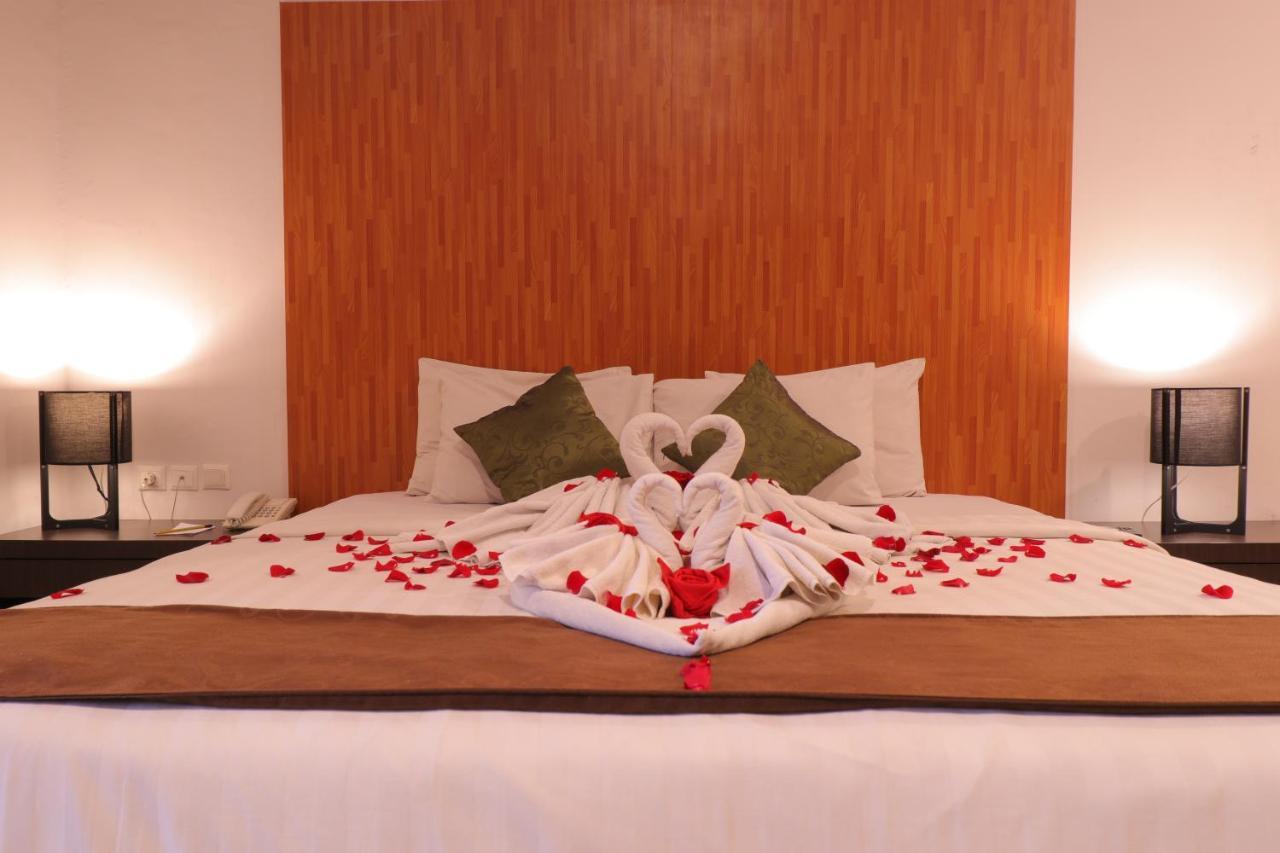 Saka Hotel Medan Sunggal Eksteriør bilde