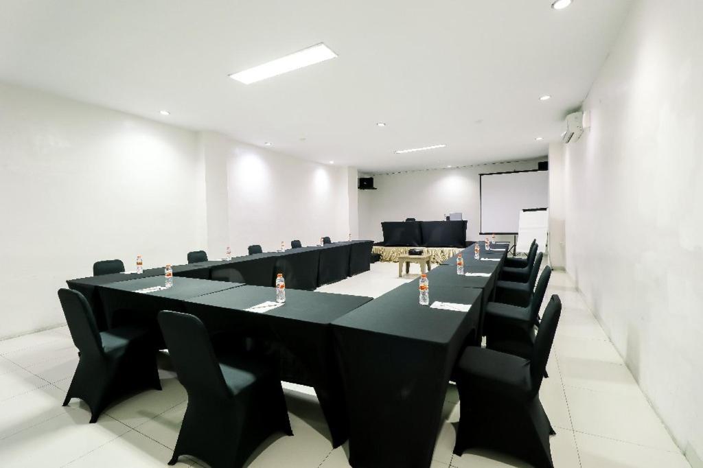 Saka Hotel Medan Sunggal Eksteriør bilde